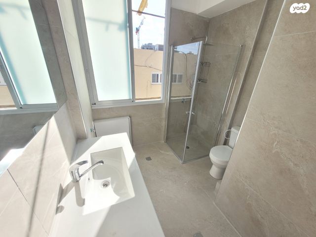 דירה, אלוף הניצחון, עליות, רמת גן