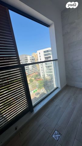 דירה, אשכולות, עמק הכרמל, נשר