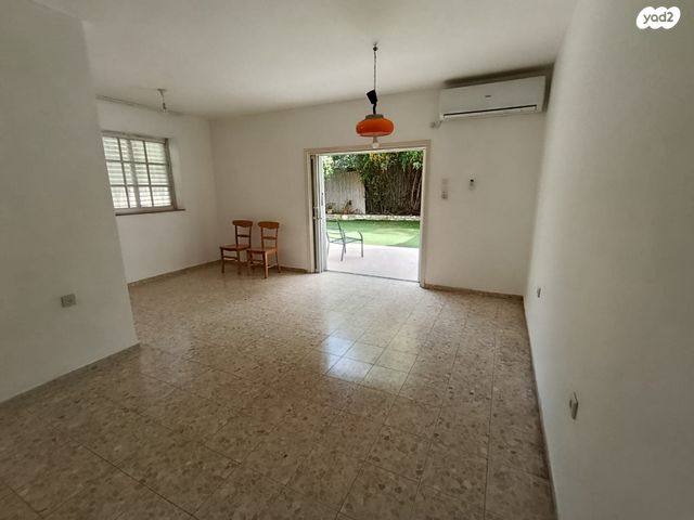 דו משפחתי, השלושים ושלושה, רמת חן, רמת גן