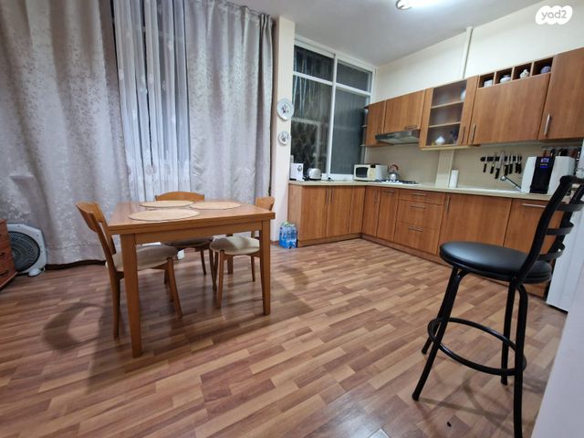 דירה, יצחק שדה 39, המושבה הגרמנית, חיפה