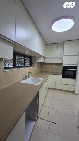 דו משפחתי, שטרן, קיראון, קרית אונו