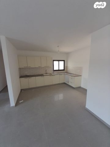 דירה, יצחק שמיר 145, עפולה הצעירה, עפולה