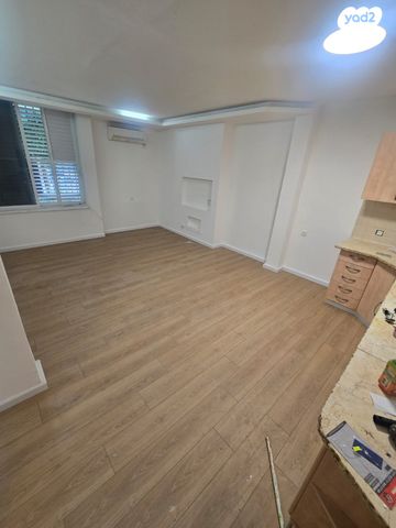 דירה, פרלשטיין, לב העיר, בת ים