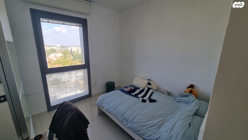 דירה, אריק איינשטיין, הרצליה ב', הרצליה