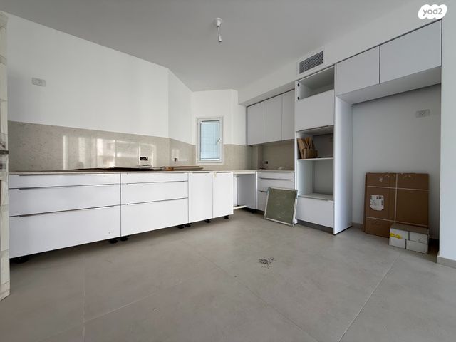 דירה, בן יהודה 47, הרצליה הצעירה, הרצליה