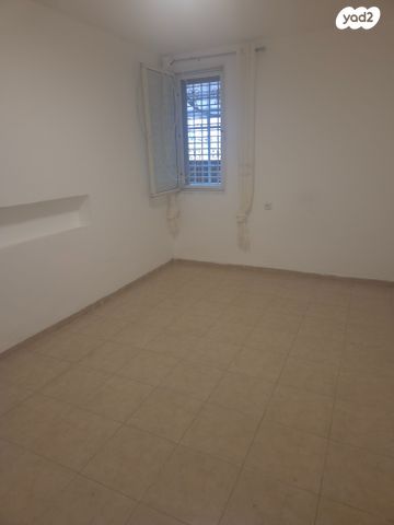 דירת גן, הנרייטה סולד, גבעת המורה, עפולה