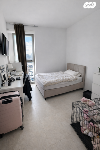 דירה, ניסים אלוני, צמרות איילון, פארק צמרת, תל אביב יפו