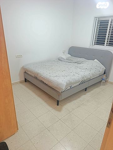 דירה, נווה אלון, ב' / צפון מערב העיר, רחובות