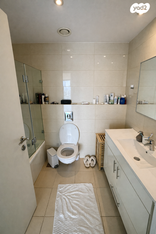 דירה, ניסים אלוני, צמרות איילון, פארק צמרת, תל אביב יפו