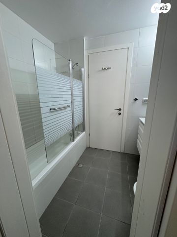 דירה, נווה זמר, רעננה