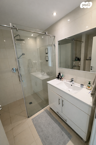 דירה, ניסים אלוני, צמרות איילון, פארק צמרת, תל אביב יפו