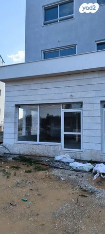 חנויות/ שטח מסחרי, בנימינה גבעת עדה