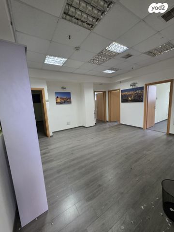 משרדים, אור יהודה