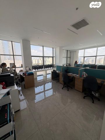 משרדים, הגדוד העברי, הקריה מע"ר, אשדוד