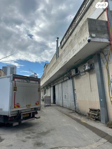 מבני תעשיה, שמעון הבורסקאי, אזור תעשיה, בת ים