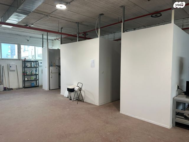 מבני תעשיה, שמעון הבורסקאי, אזור תעשיה, בת ים