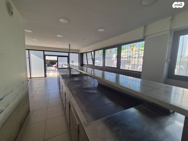 חנויות/ שטח מסחרי, פתח תקווה