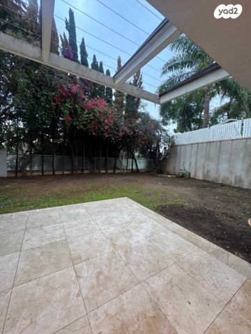 כללי, הרצליה ב', הרצליה