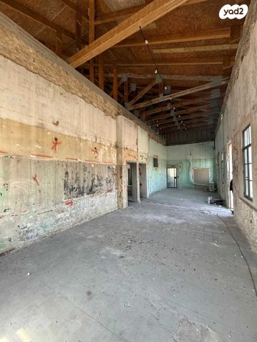 חנויות/ שטח מסחרי, דרך חטיבת גולני, העיר התחתית, ואדי סאליב, חיפה