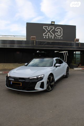 אאודי E-tron GT