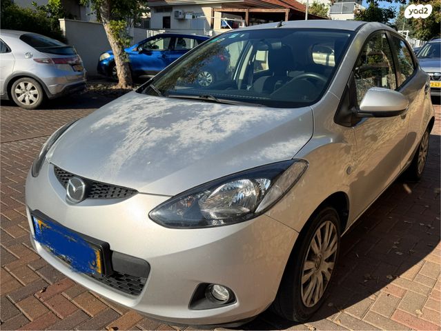 מודעת רכב מאזדה 2