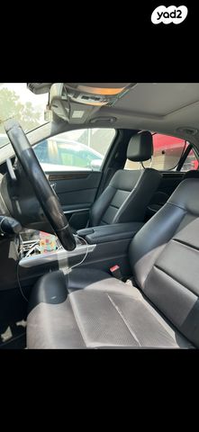 מודעת רכב מרצדס-בנץ E-class
