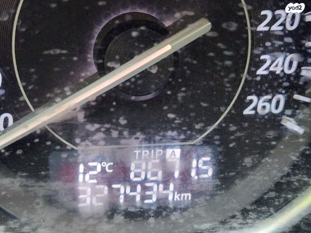 מודעת רכב מאזדה 6