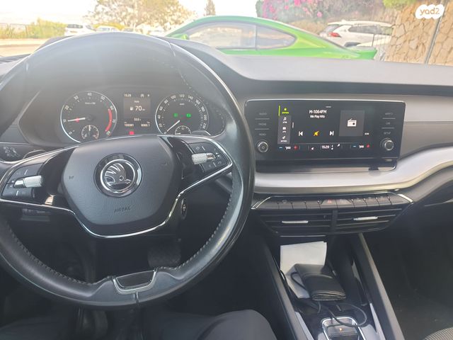 סקודה אוקטביה 