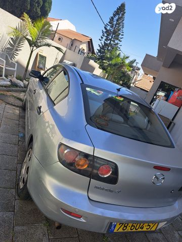 מודעת רכב מאזדה 3