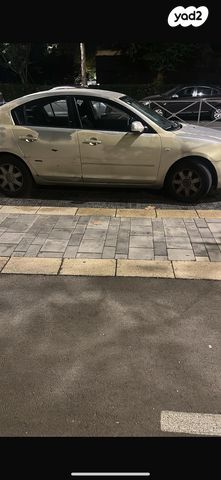 מודעת רכב מאזדה 3
