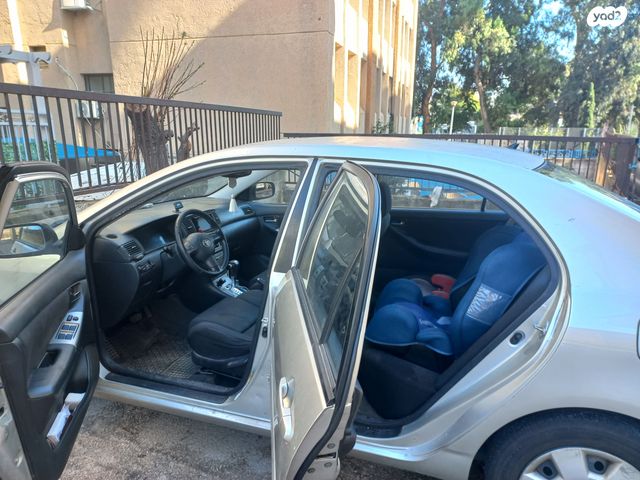 טויוטה קורולה