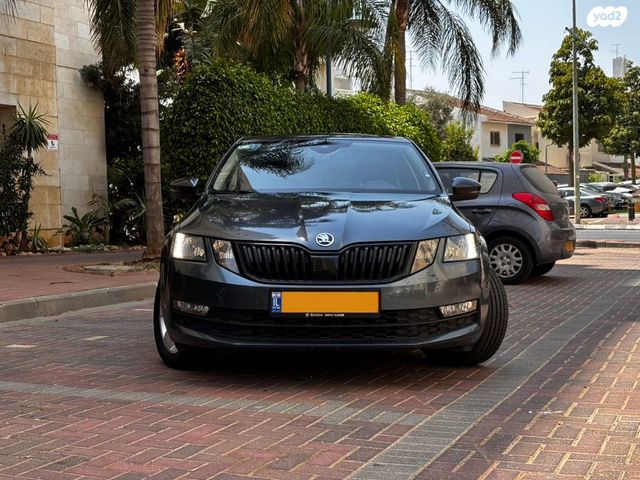 סקודה אוקטביה 