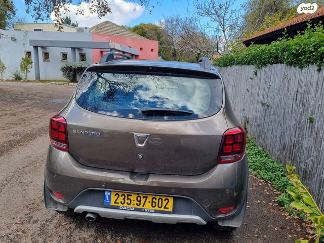 דאצ'יה סנדרו