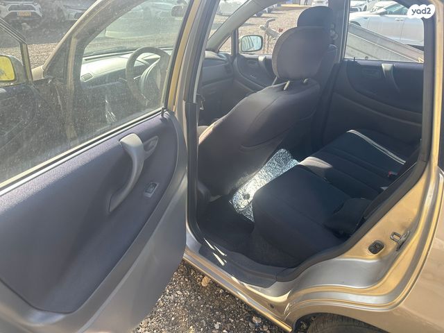 סוזוקי ליאנה