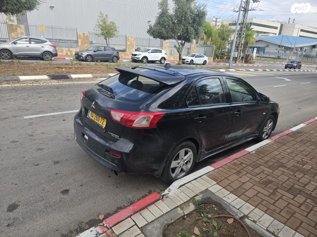 מיצובישי לנסר