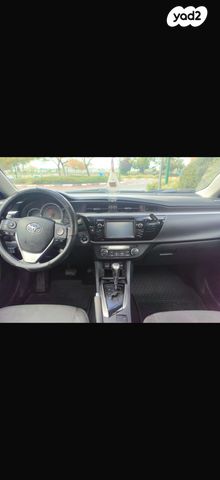 טויוטה קורולה