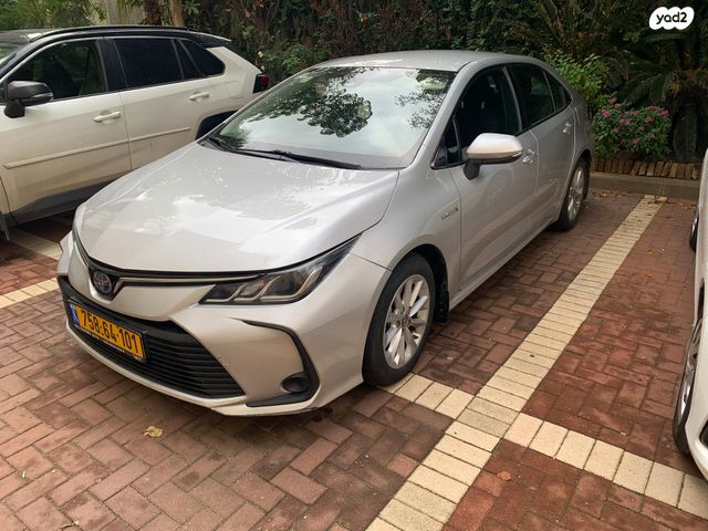 מודעת רכב טויוטה קורולה