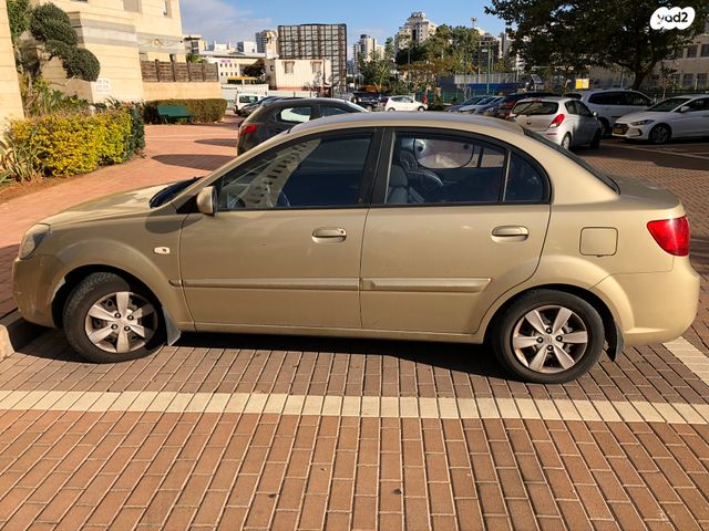 מודעת רכב קיה ריו