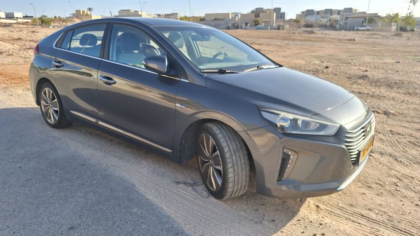 יונדאי איוניק