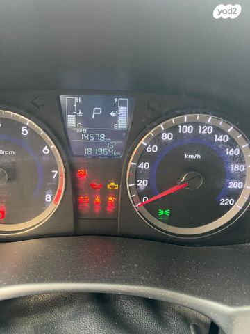 יונדאי אקסנט i25