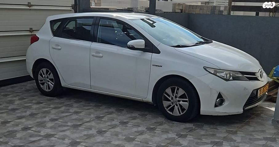 מודעת רכב טויוטה אוריס