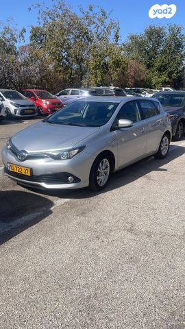 מודעת רכב טויוטה אוריס