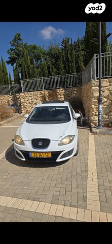מודעת רכב סיאט לאון