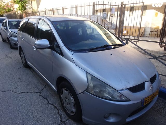 מודעת רכב מיצובישי גרנדיס