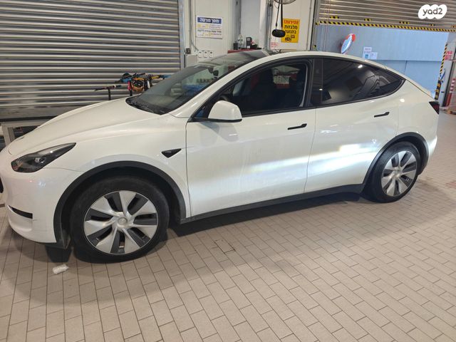 מודעת רכב טסלה מודל Y