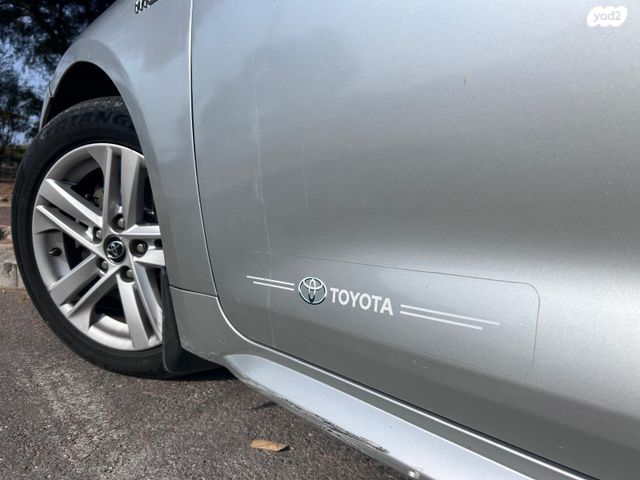 טויוטה קורולה