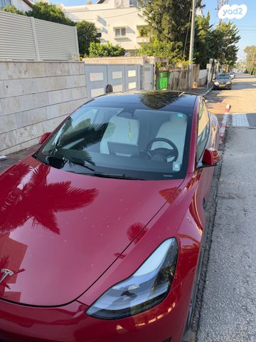 מודעת רכב טסלה מודל 3