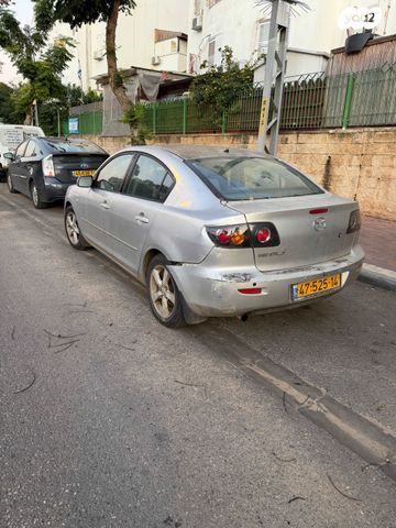 מודעת רכב מאזדה 3