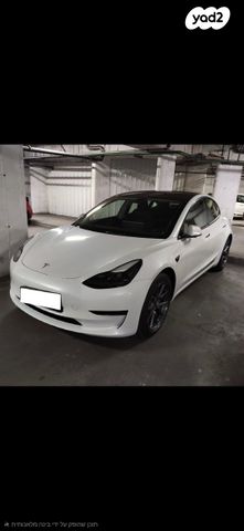מודעת רכב טסלה מודל 3