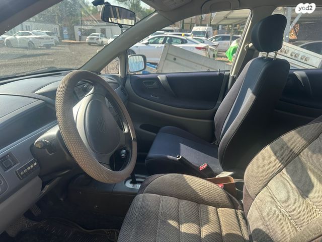 סוזוקי ליאנה